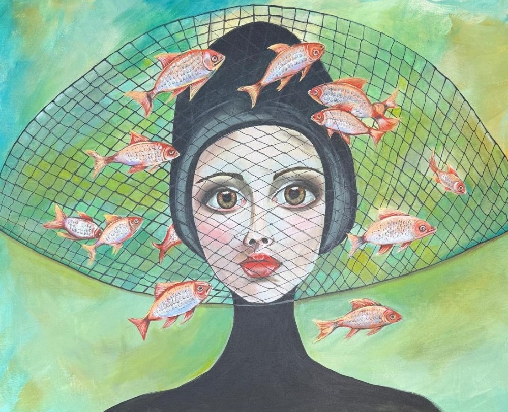 A woman wearing a fisherman's net full of fish as a headdress